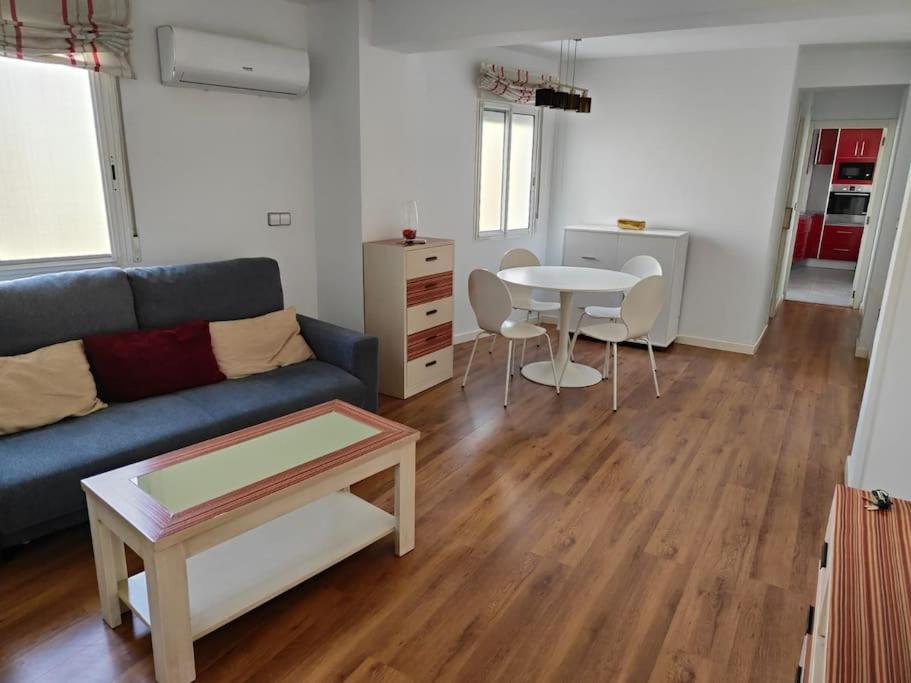 Piso Cerca Universidades Y Playa บาเลนเซีย ภายนอก รูปภาพ